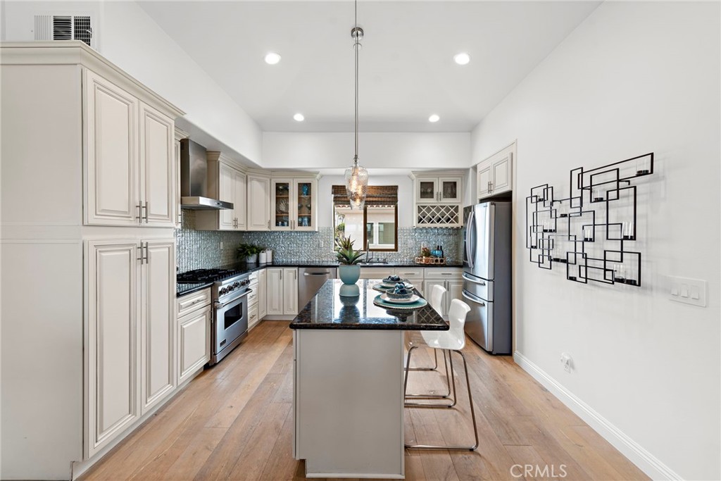 117 Avenida Del Reposo F