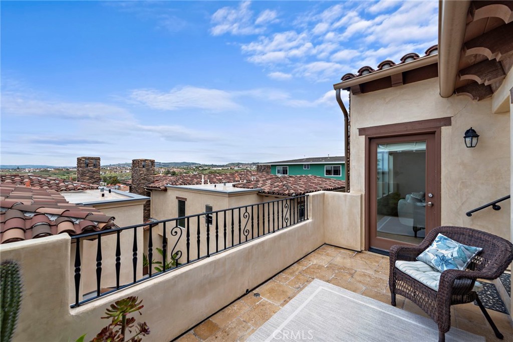 117 Avenida Del Reposo F