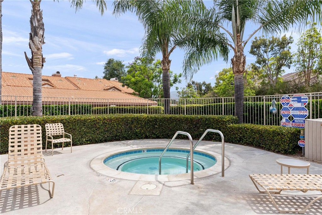 26342 Forest Ridge Drive 2E