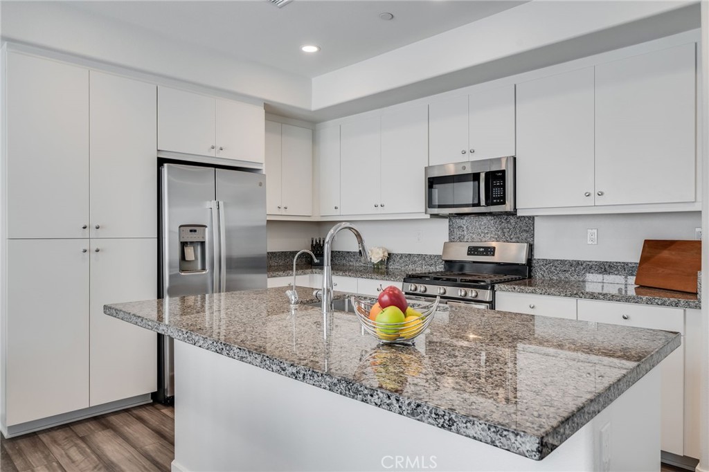 7452 Desert Holly Street