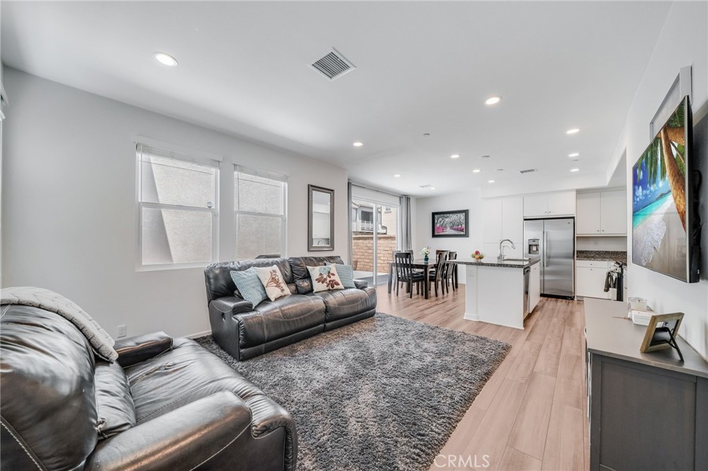 7452 Desert Holly Street