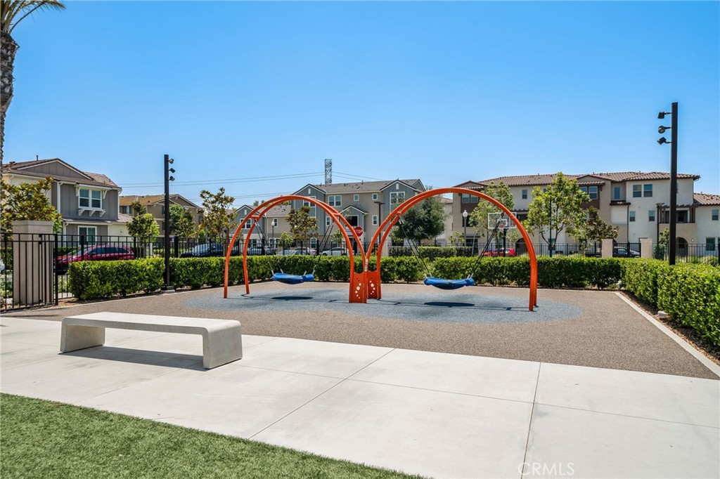 7452 Desert Holly Street