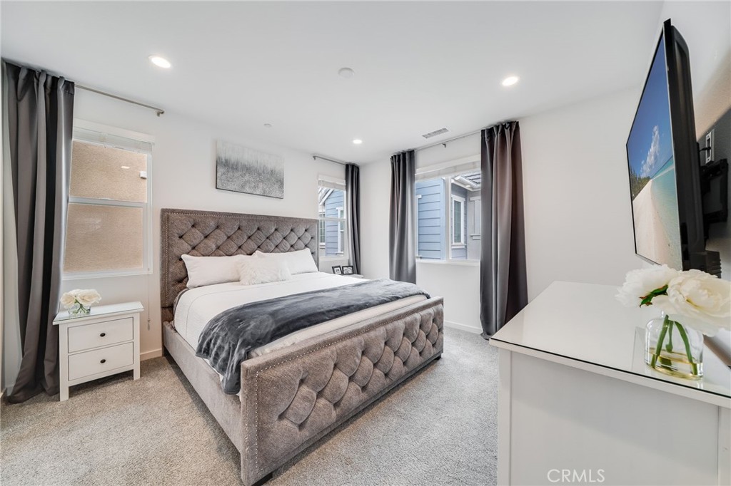 7452 Desert Holly Street