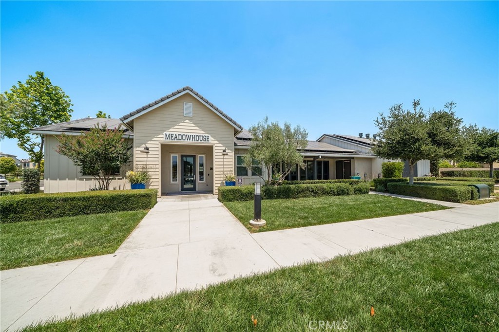 7452 Desert Holly Street