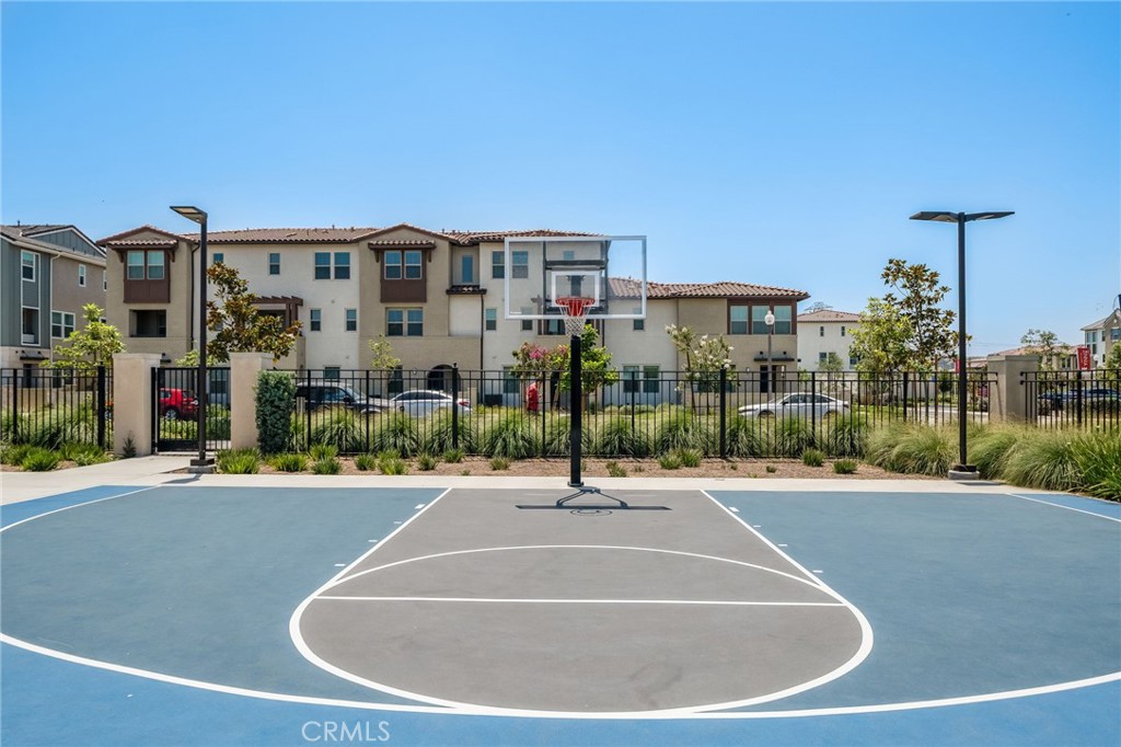 7452 Desert Holly Street