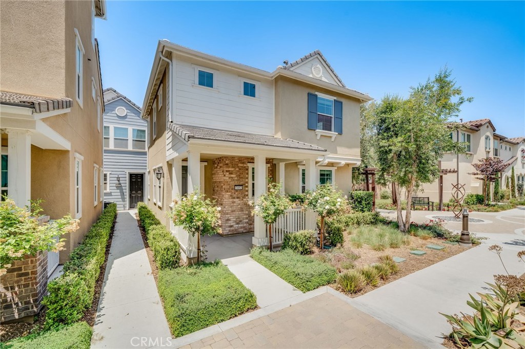 7452 Desert Holly Street