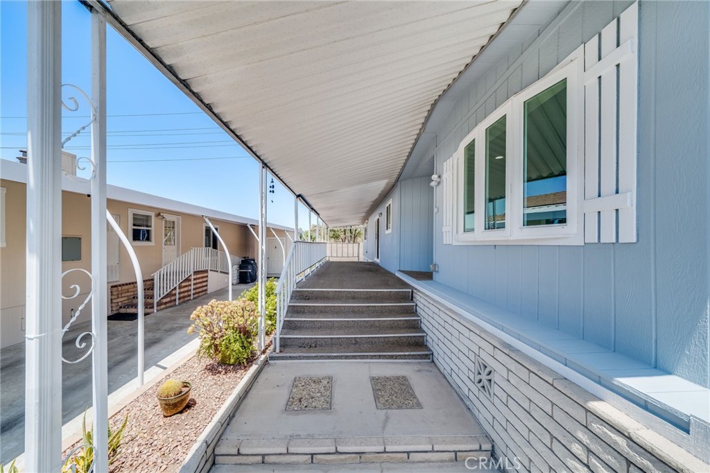 24001 Muirlands Boulevard 387