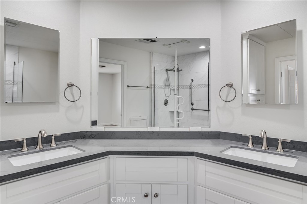 24001 Muirlands Boulevard 387