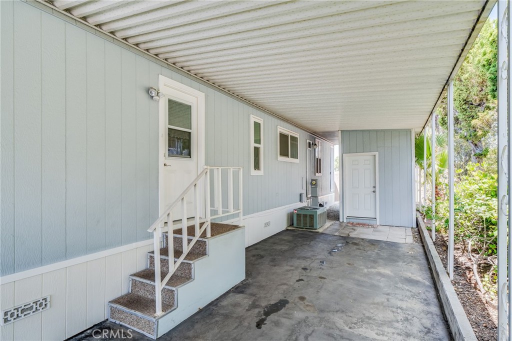 24001 Muirlands Boulevard 387