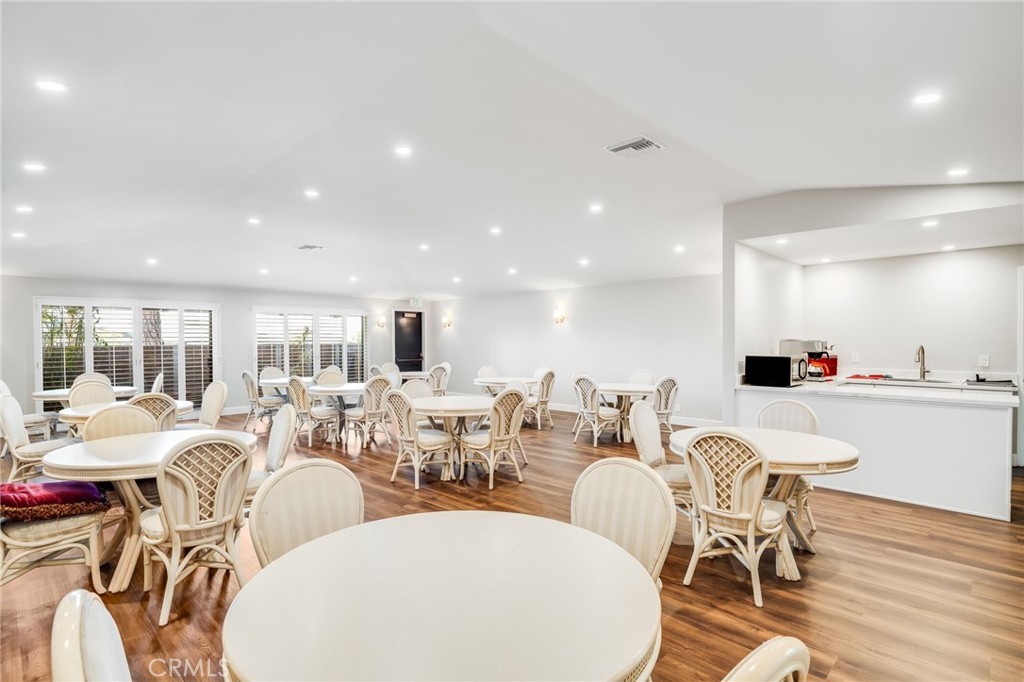 24001 Muirlands Boulevard 387