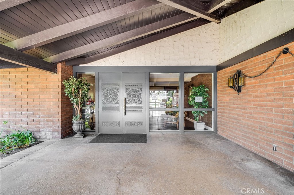 24001 Muirlands Boulevard 387