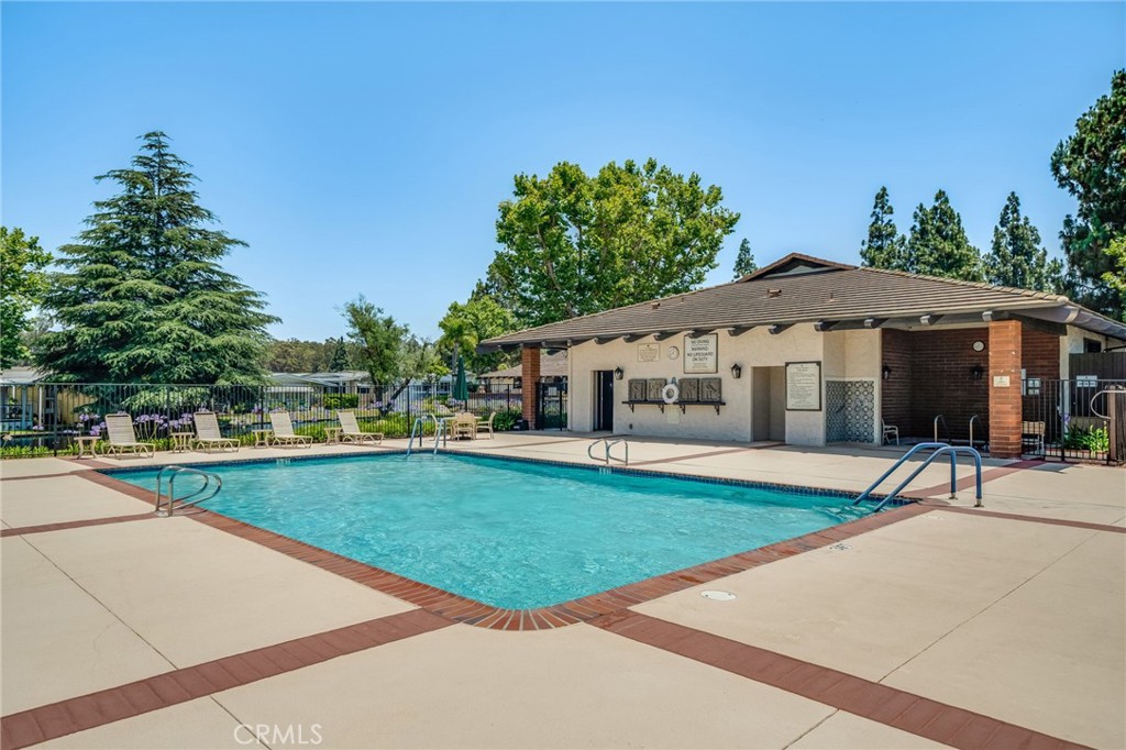 24001 Muirlands Boulevard 387