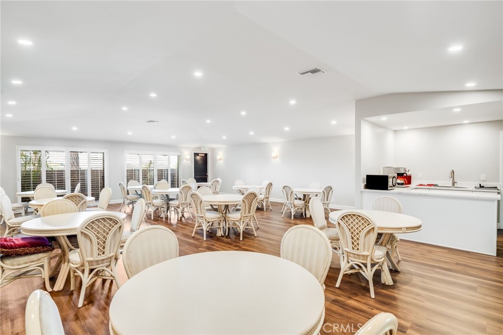 24001 Muirlands Boulevard 387