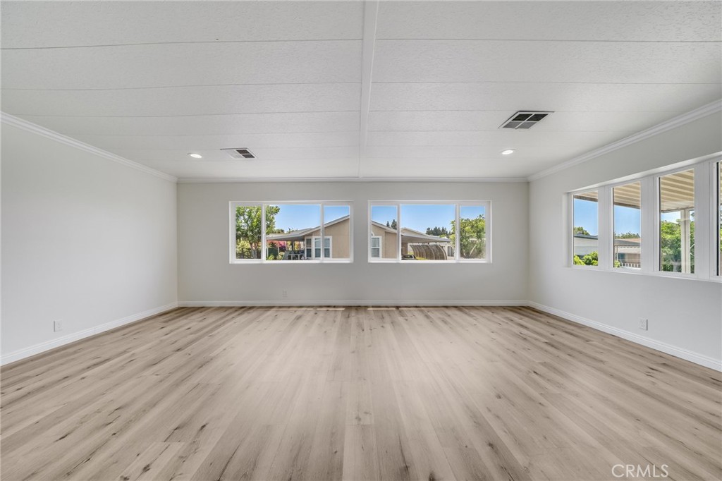 24001 Muirlands Boulevard 387