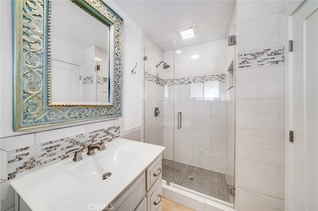 26751 Calle Almanza