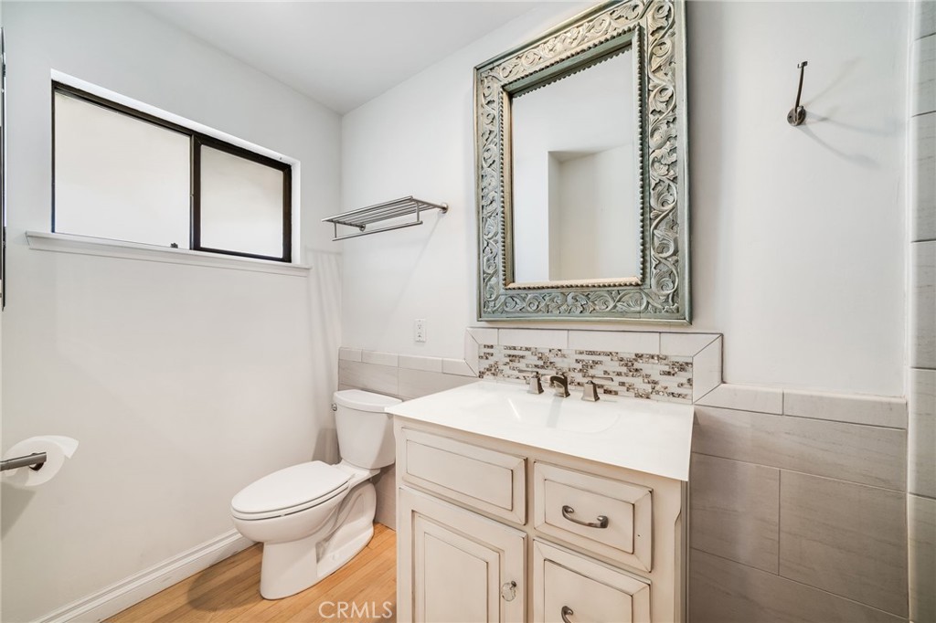 26751 Calle Almanza