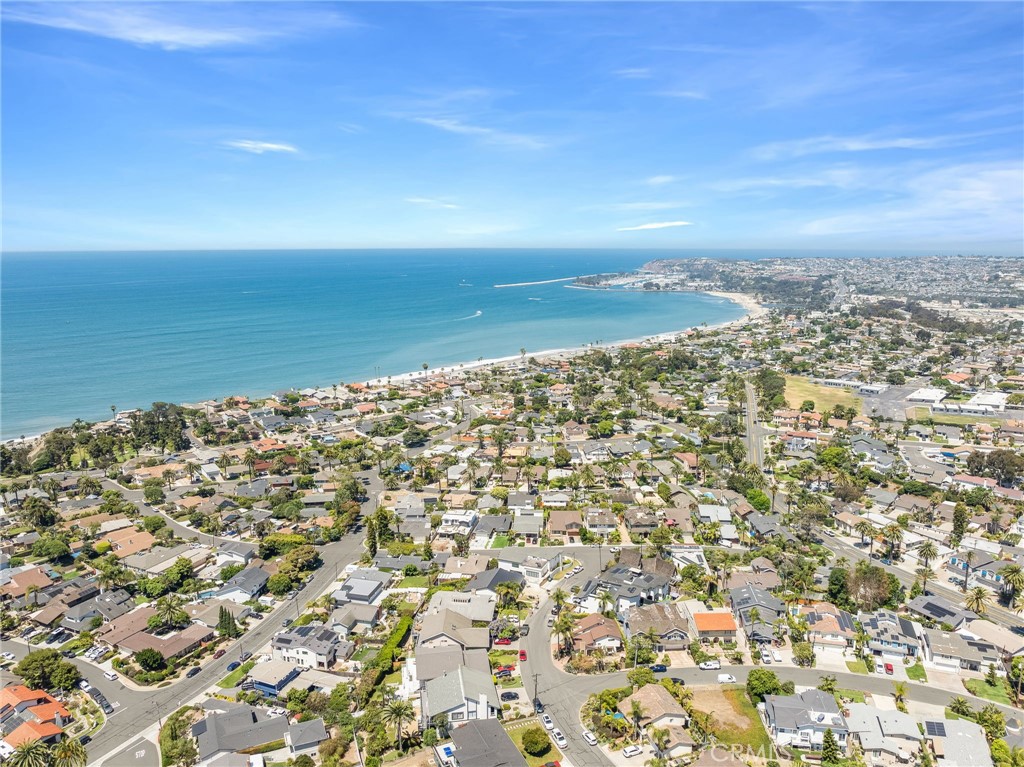 26751 Calle Almanza