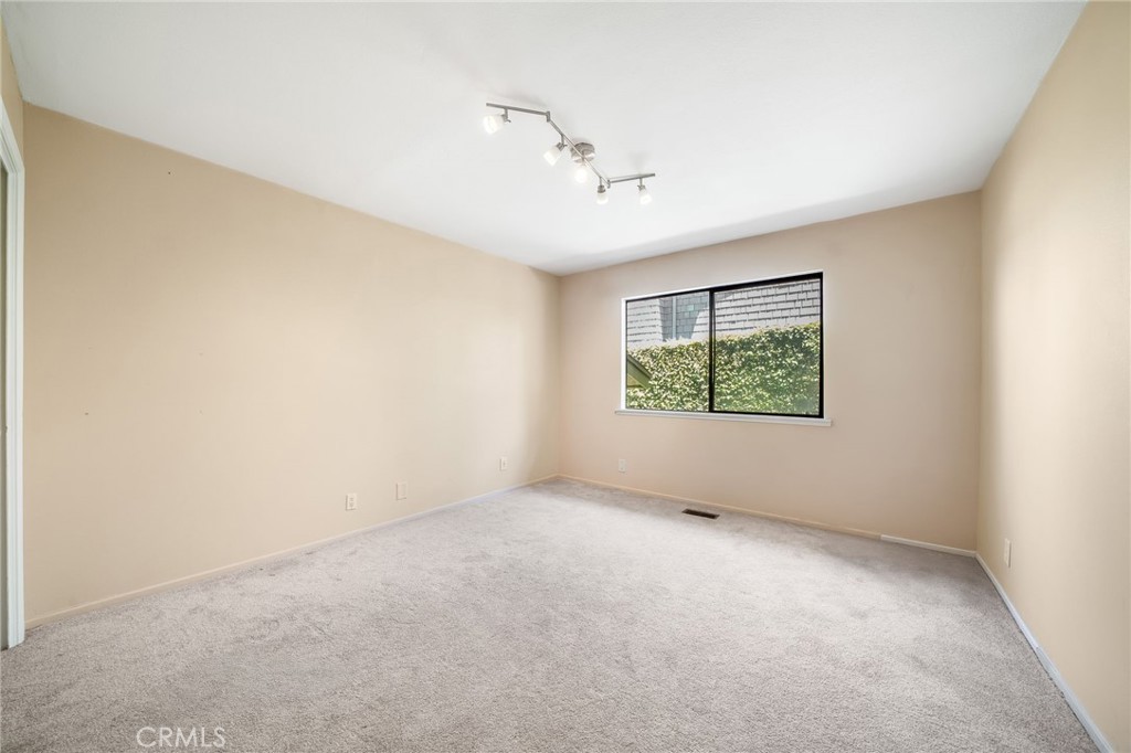 26751 Calle Almanza
