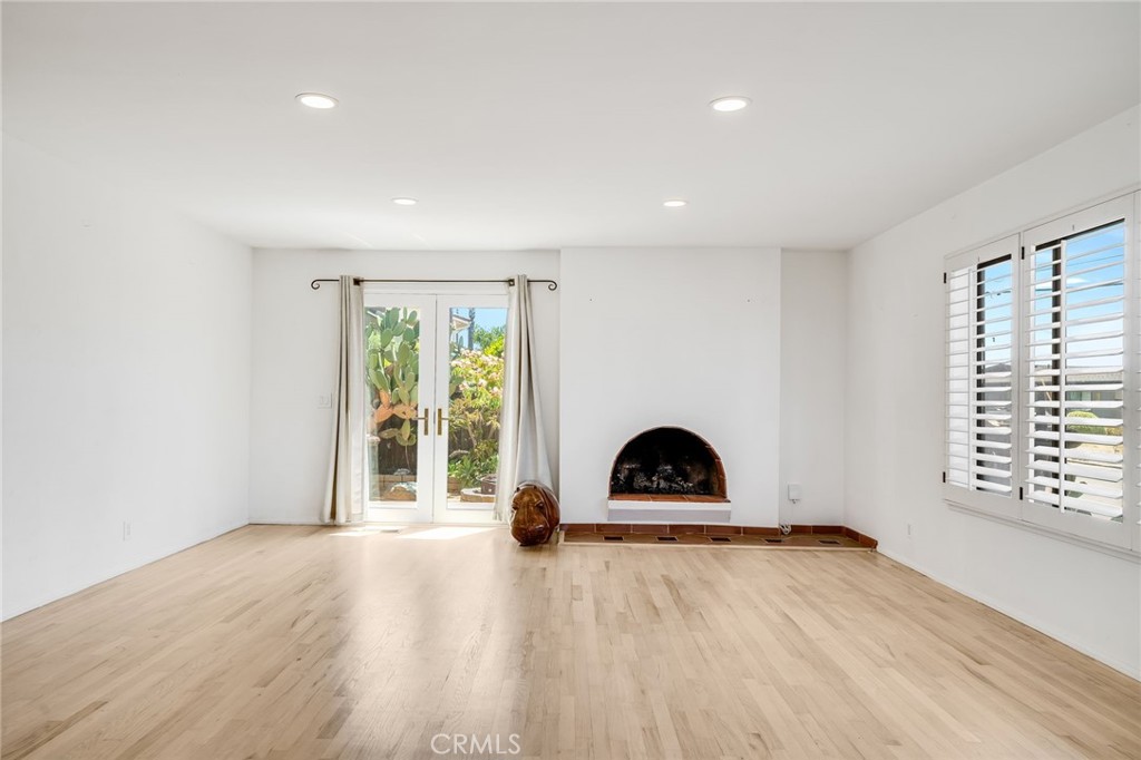 26751 Calle Almanza