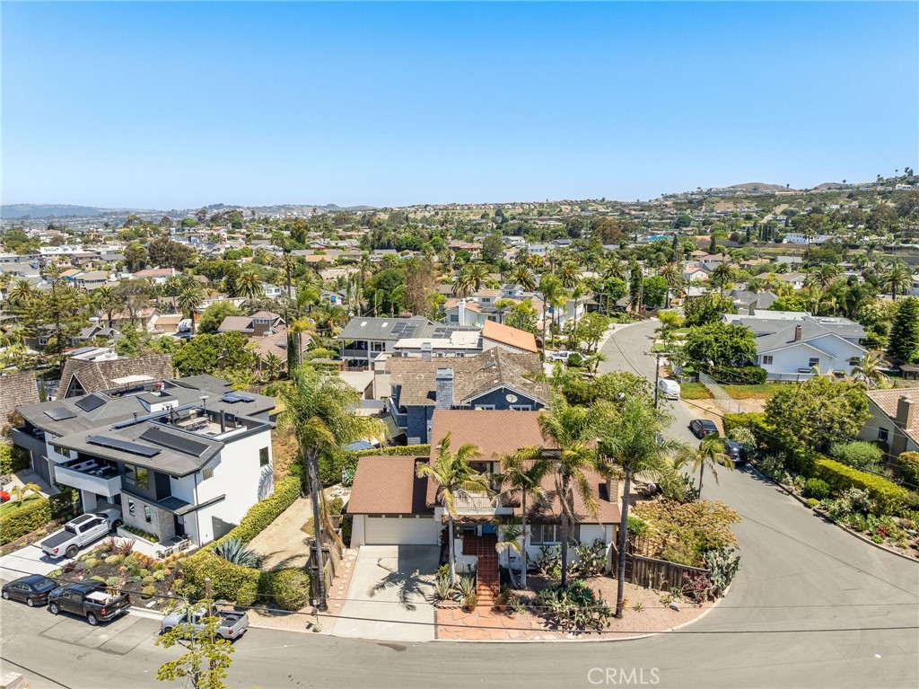 26751 Calle Almanza