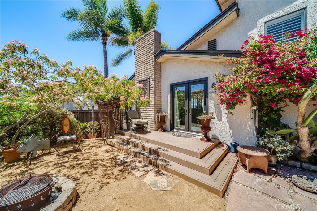 26751 Calle Almanza