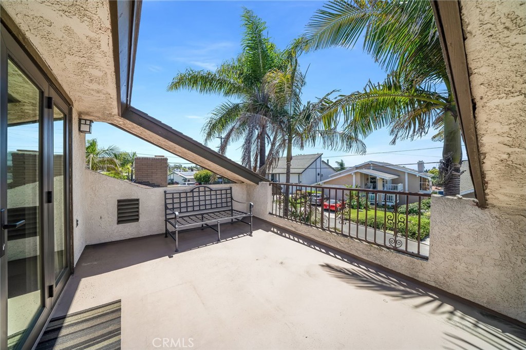 26751 Calle Almanza