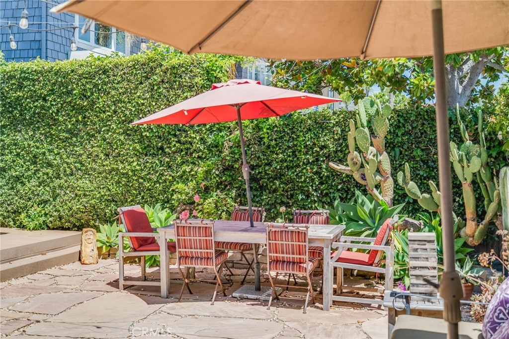 26751 Calle Almanza