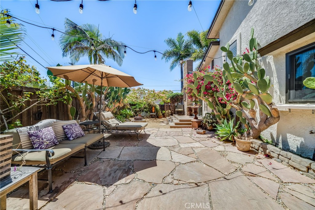 26751 Calle Almanza