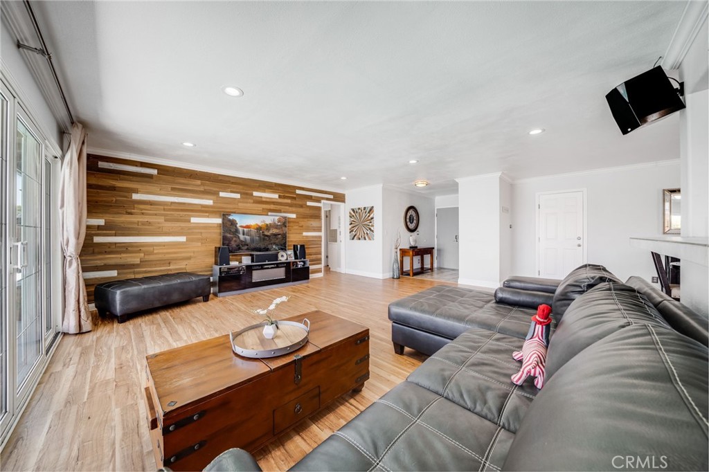 1935 Adobe Avenue