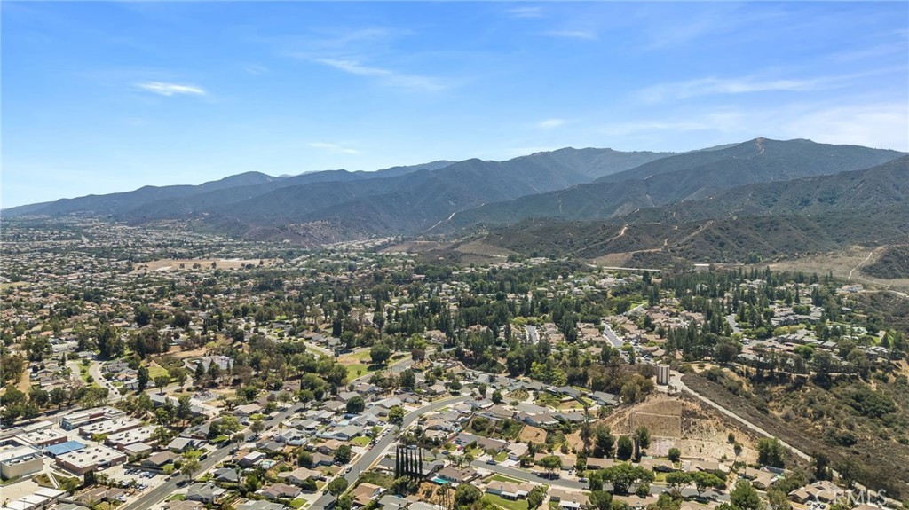 1935 Adobe Avenue