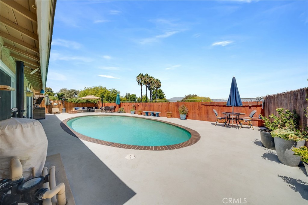 1935 Adobe Avenue