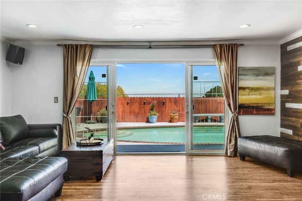 1935 Adobe Avenue