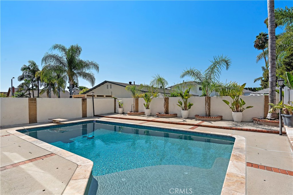 24701 Eloisa Drive