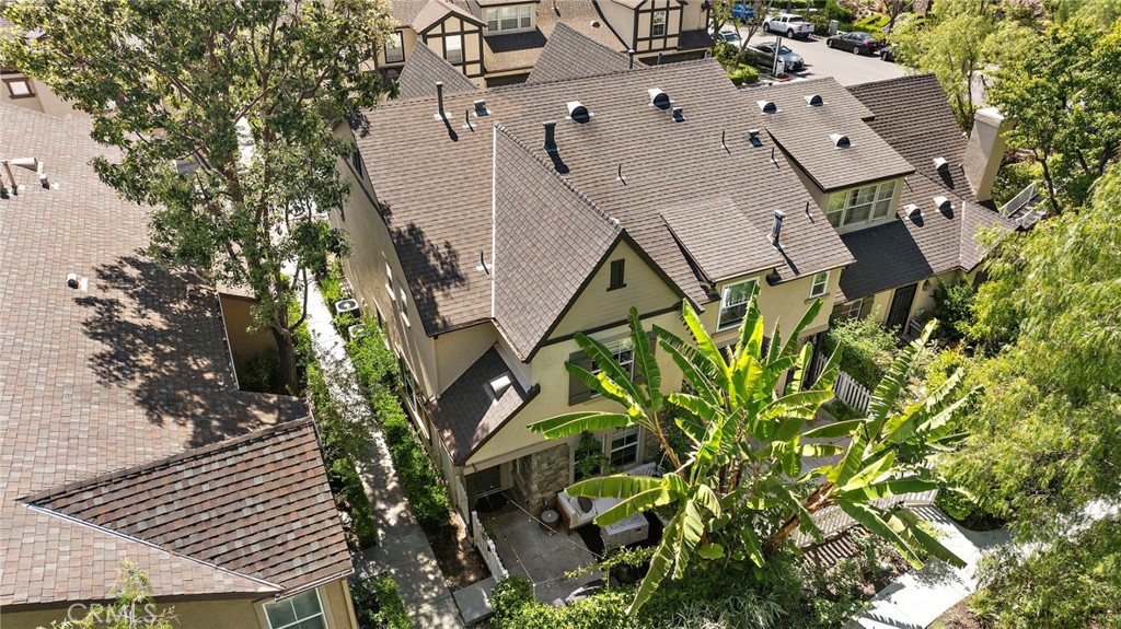 90 Three Vines Court