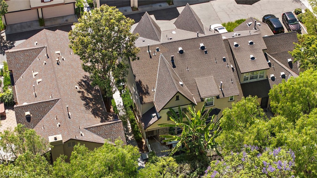 90 Three Vines Court