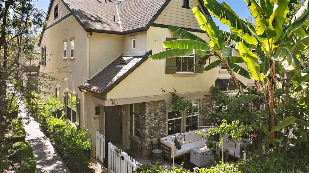 90 Three Vines Court