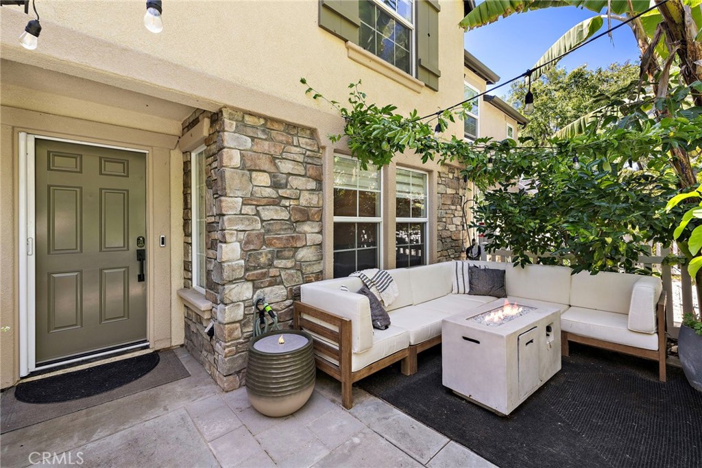 90 Three Vines Court