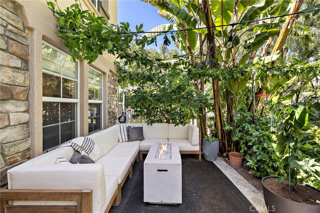 90 Three Vines Court