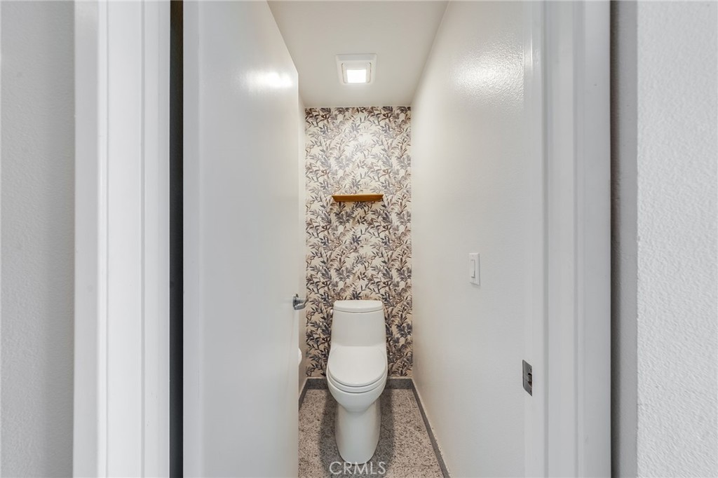 259 E Jeanette