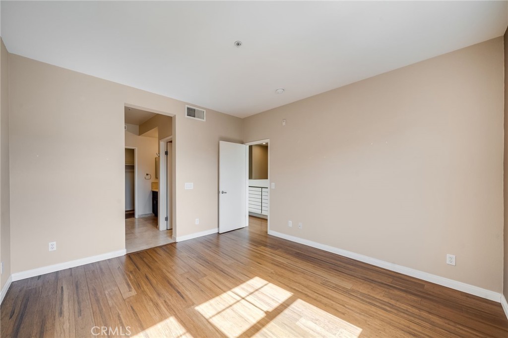 259 E Jeanette