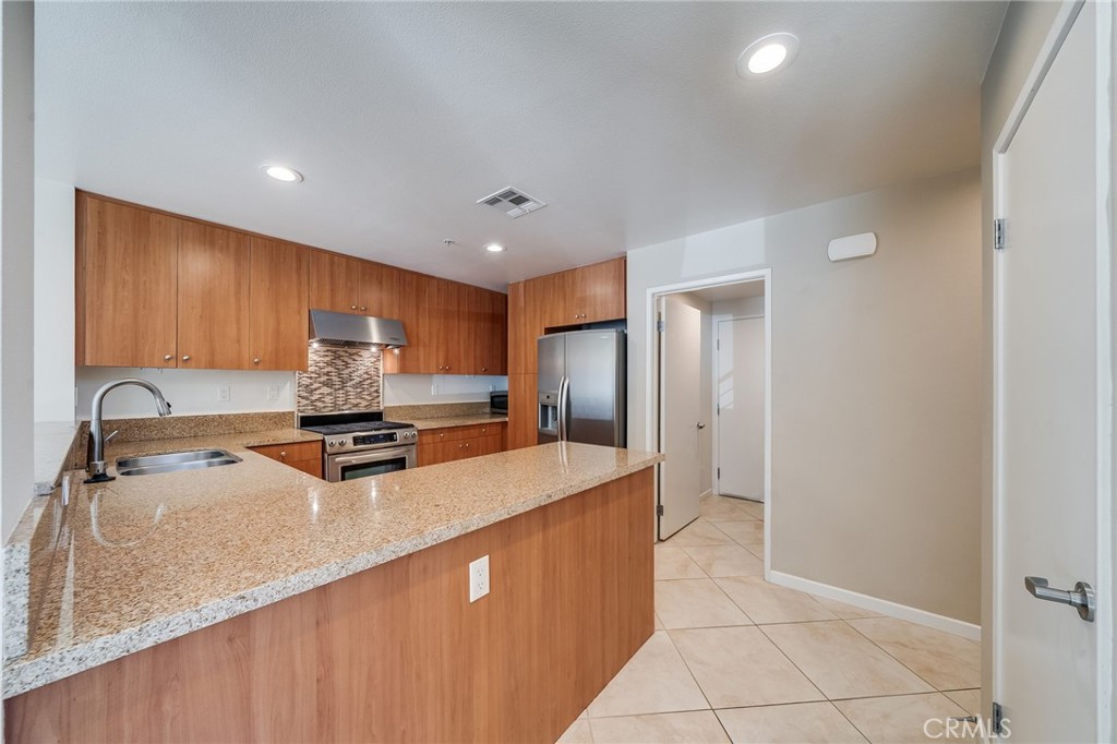 259 E Jeanette