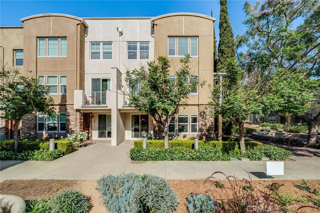 259 E Jeanette