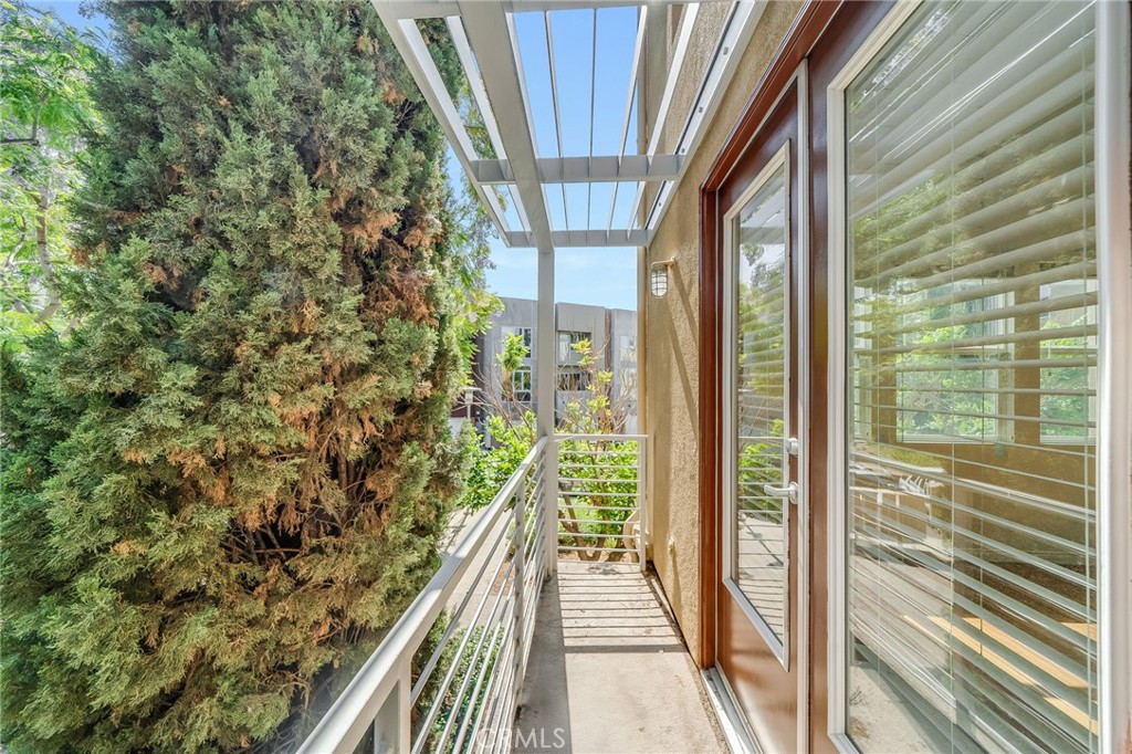 259 E Jeanette