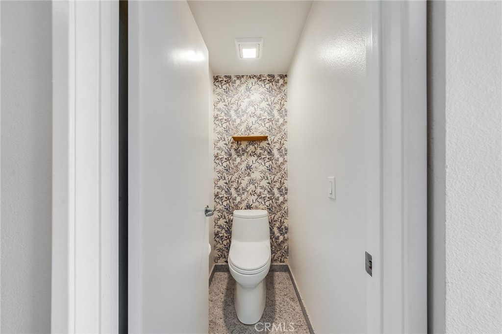 259 E Jeanette