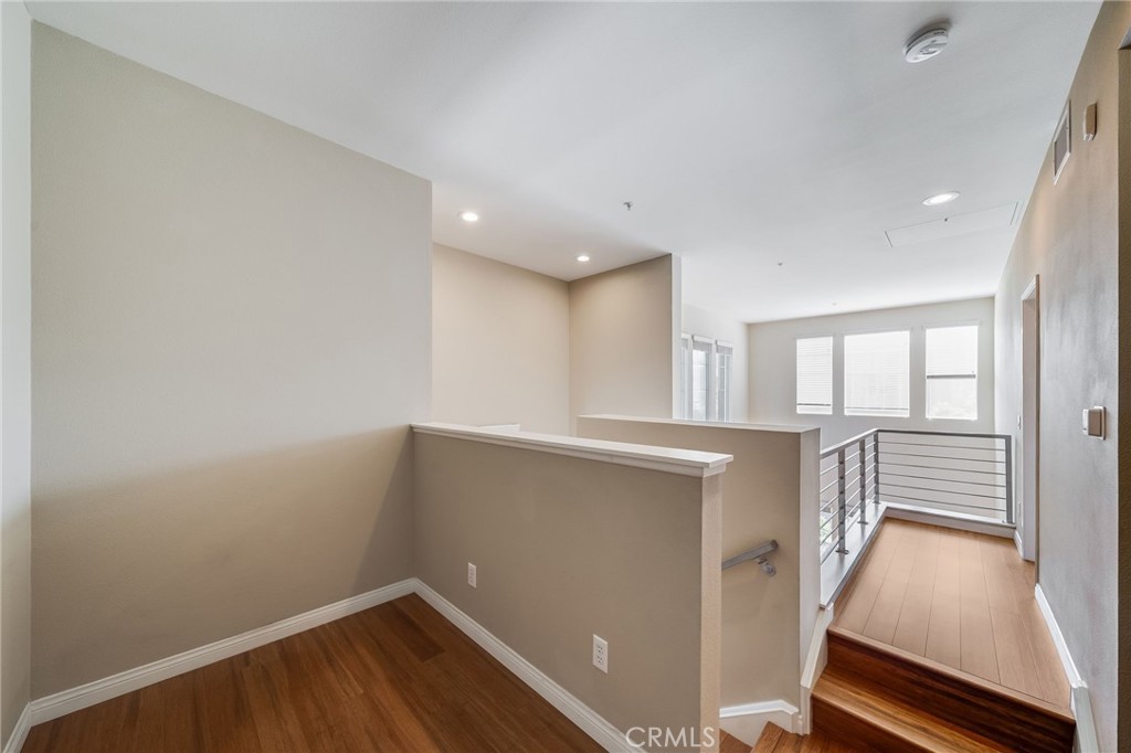 259 E Jeanette