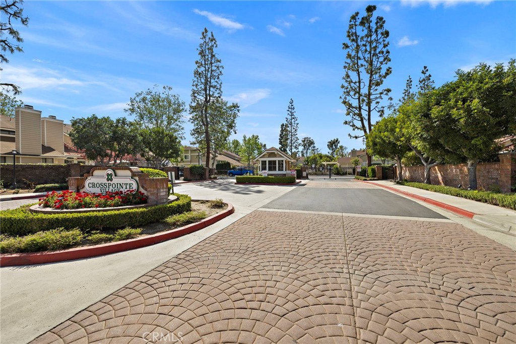 7729 Crestbrook Way 385