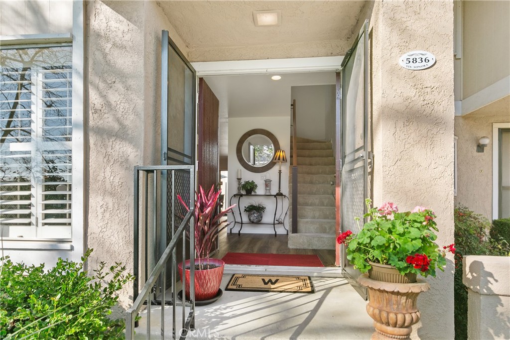5836 Via Sonora 10