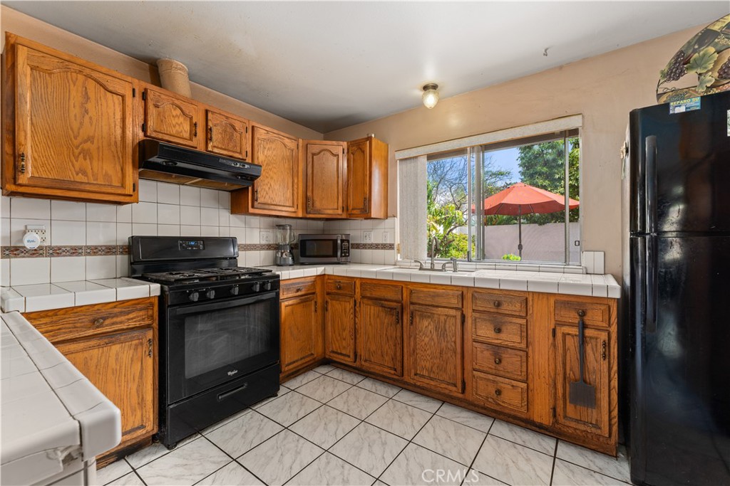 2226 N Eastwood Avenue