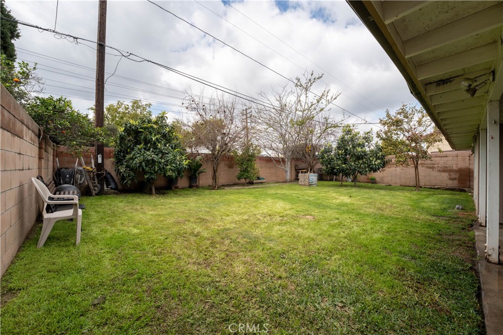 2226 N Eastwood Avenue