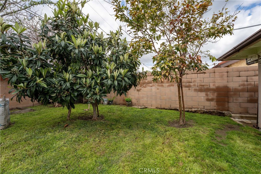 2226 N Eastwood Avenue